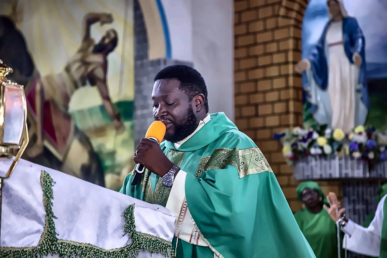 Rev. Fr. Agi Livinus preaching the homily